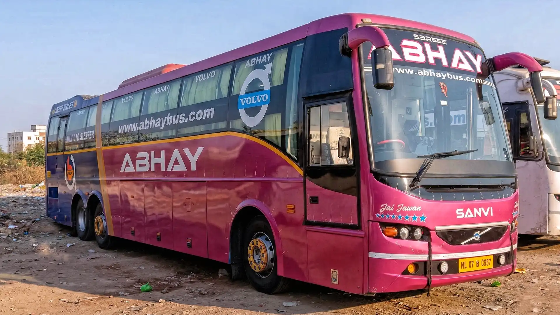 Hyderabad to dandeli bus